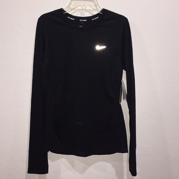 Nike Tops - Nike Miller Dri Fit Long Sleeve women’s size Small